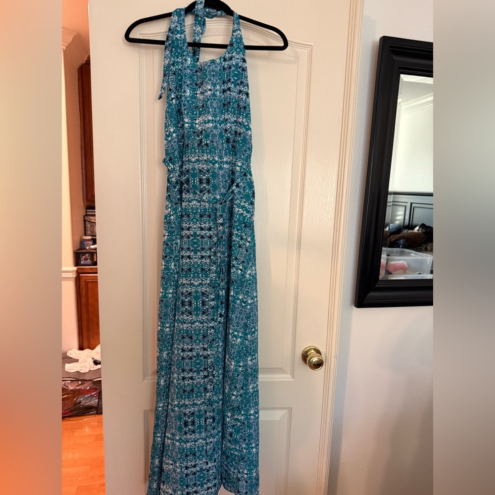 Forever 21 maxi halter dress size s